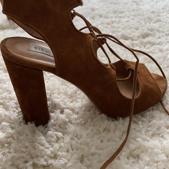 Block Heels - Picture 2 of 4